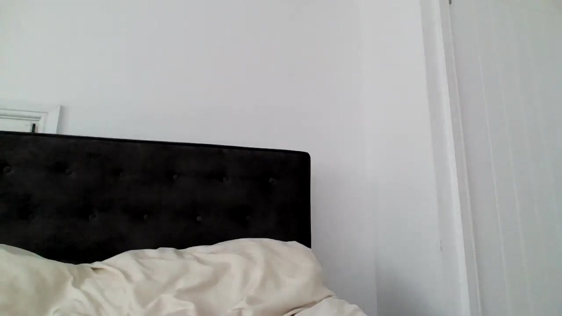 Gallery image thumbnail from MeganMiles's myfreecams stream on, 09/15/2025, 11:40 image 14 of 20