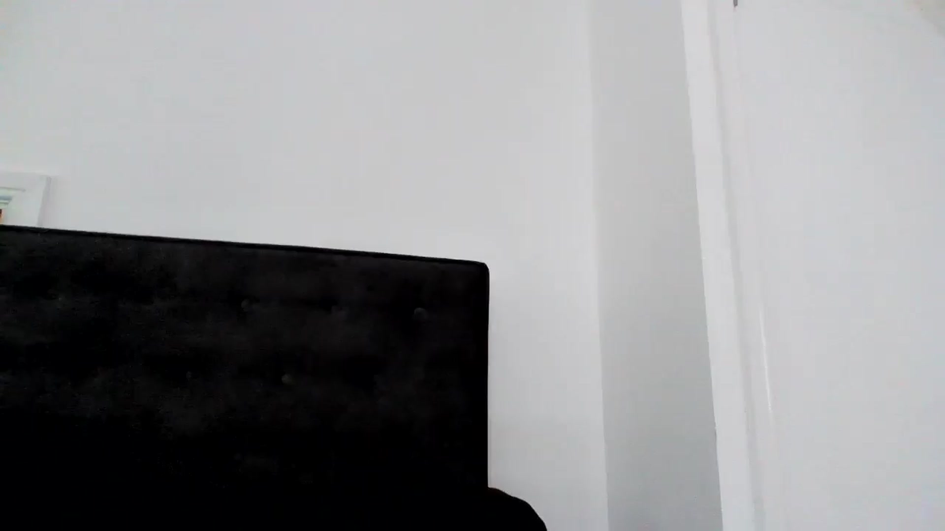 Gallery image thumbnail from MeganMiles's myfreecams stream on, 09/17/2025, 11:51 image 4 of 20