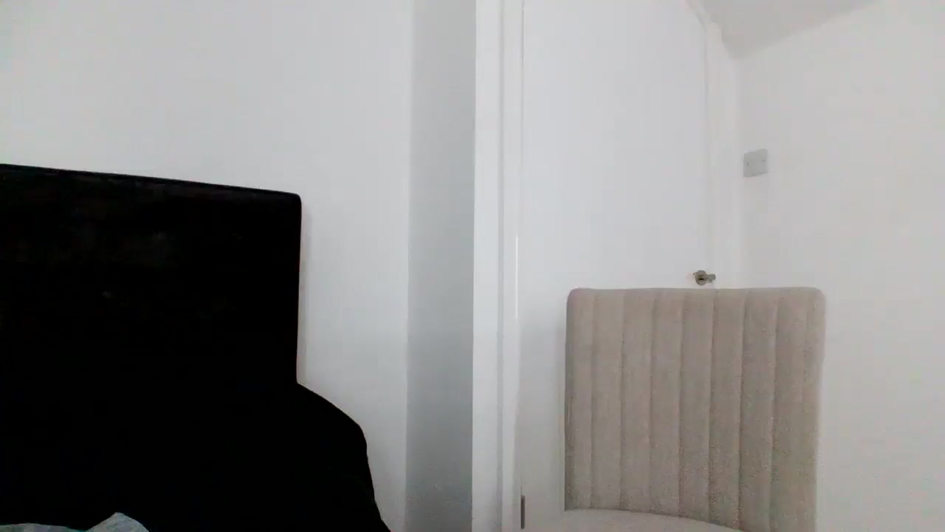 Gallery image thumbnail from MeganMiles's myfreecams stream on, 09/24/2025, 20:12 image 13 of 20