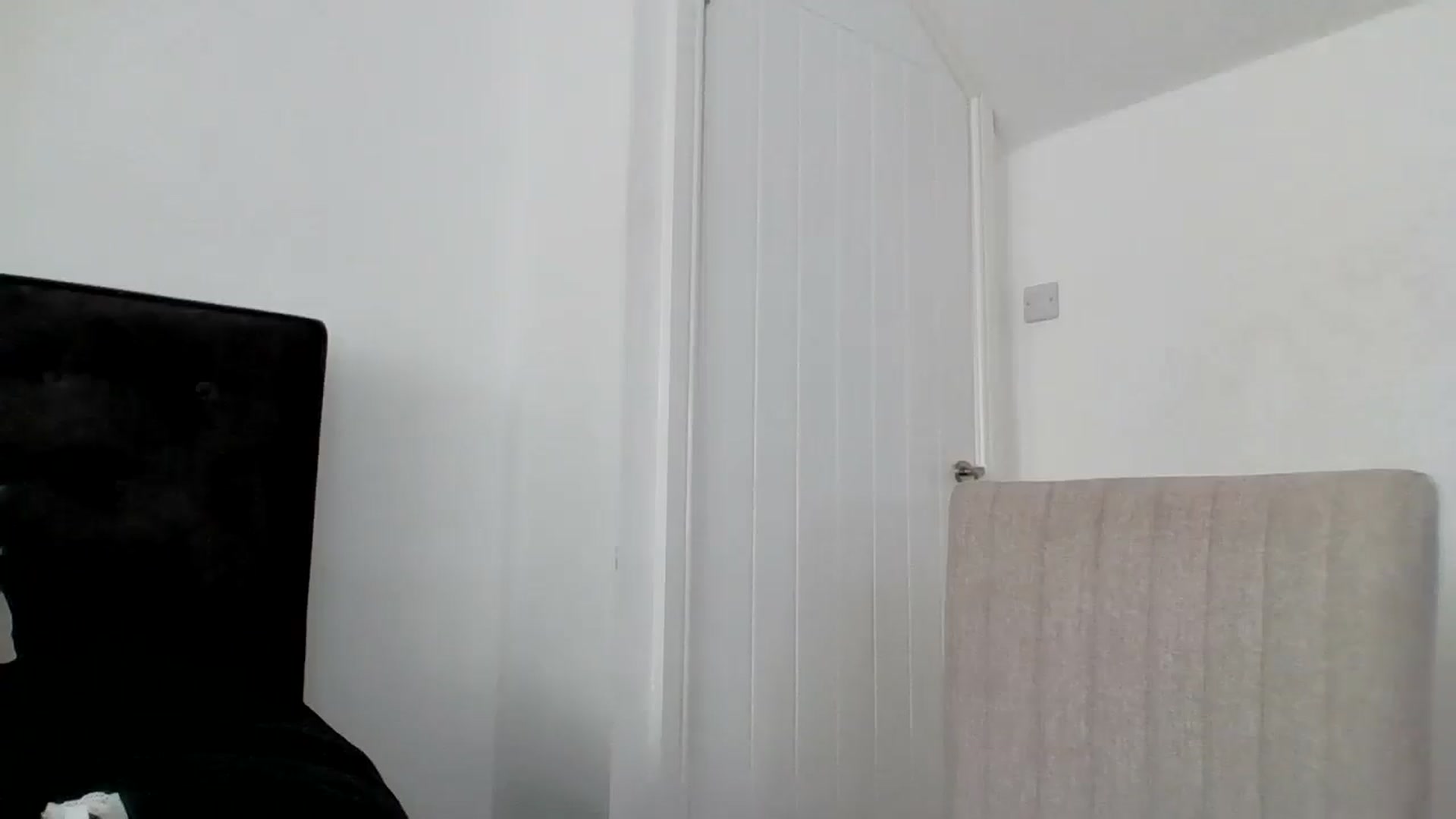 Gallery image thumbnail from MeganMiles's myfreecams stream on, 09/25/2025, 10:38 image 15 of 20