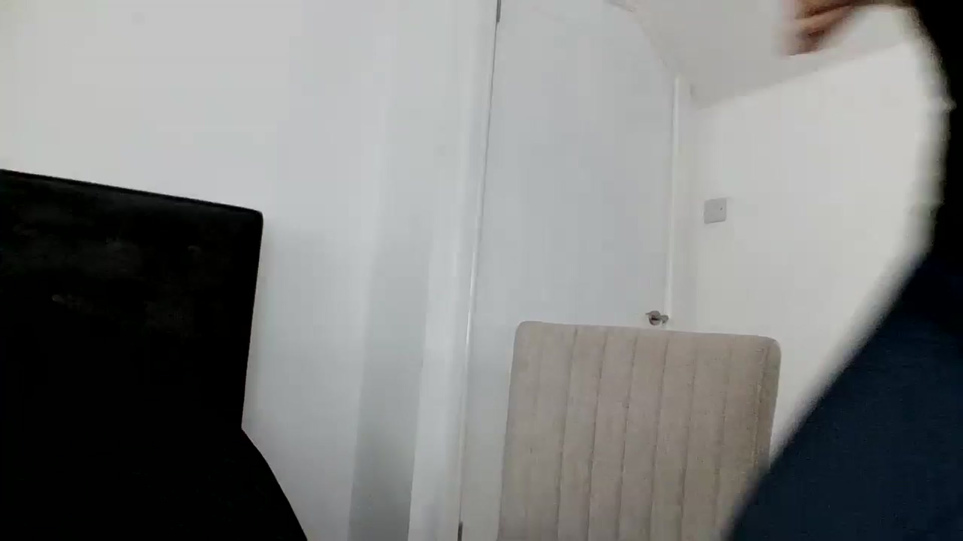 Gallery image thumbnail from MeganMiles's myfreecams stream on, 10/07/2025, 10:15 image 17 of 20