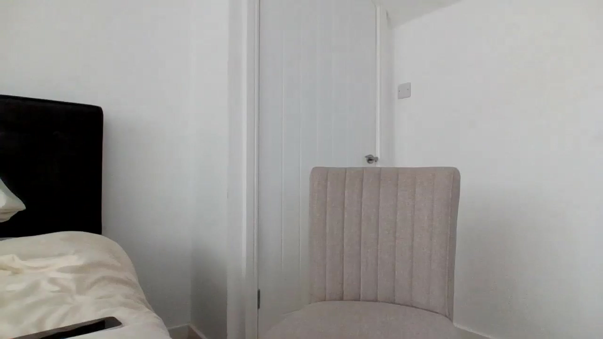 Gallery image thumbnail from MeganMiles's myfreecams stream on, 10/21/2025, 13:23 image 19 of 20
