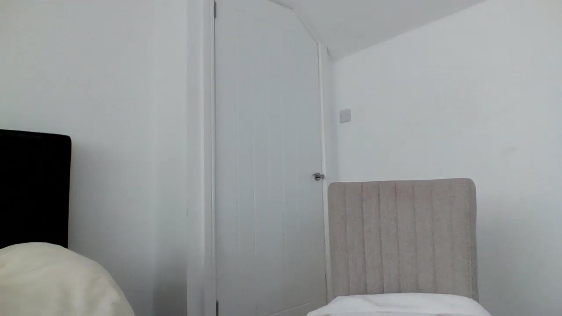 Gallery image thumbnail from MeganMiles's myfreecams stream on, 10/22/2025, 10:31 image 14 of 20