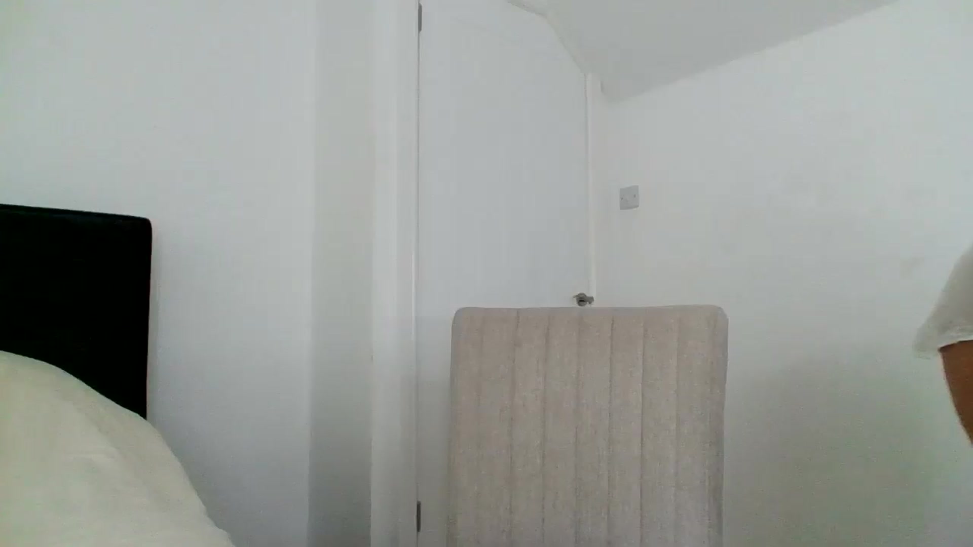 Gallery image thumbnail from MeganMiles's myfreecams stream on, 11/05/2025, 11:15 image 5 of 20