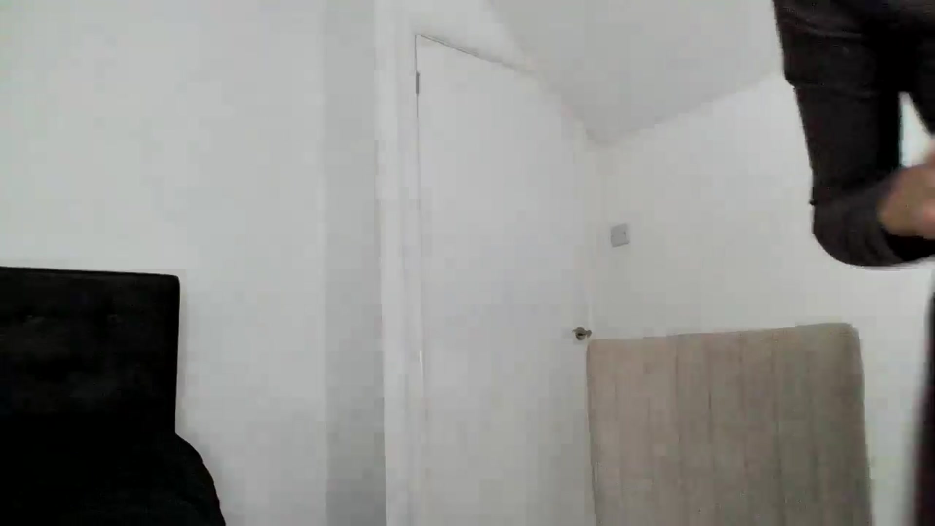 Gallery image thumbnail from MeganMiles's myfreecams stream on, 11/18/2025, 11:19 image 9 of 20