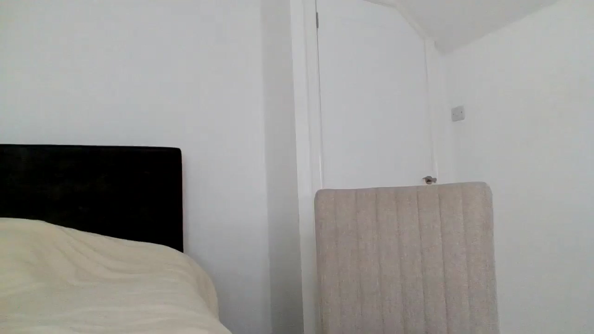 Gallery image thumbnail from MeganMiles's myfreecams stream on, 12/15/2025, 13:54 image 7 of 20