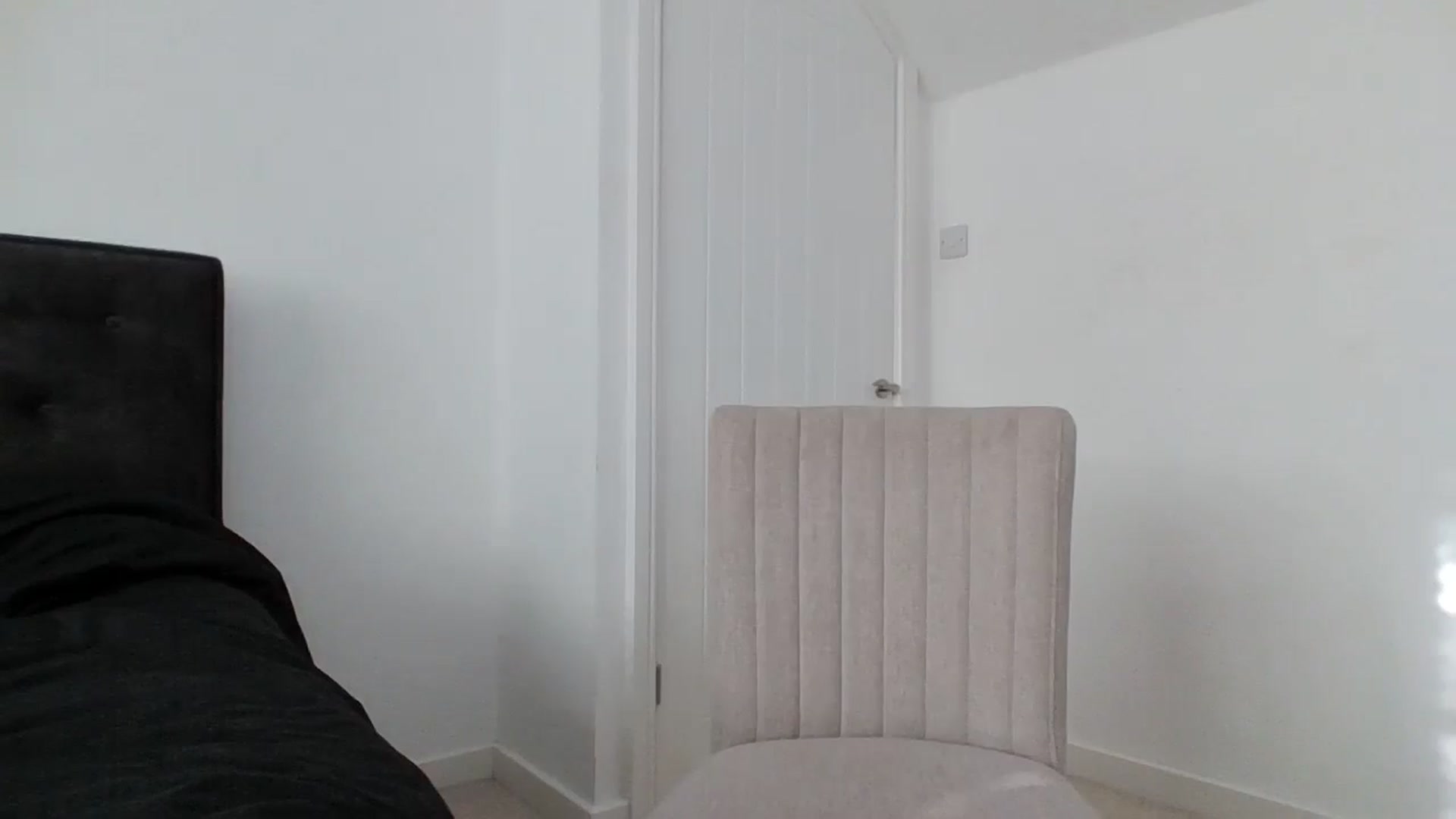 Gallery image thumbnail from MeganMiles's myfreecams stream on, 02/04/2026, 14:30 image 6 of 20