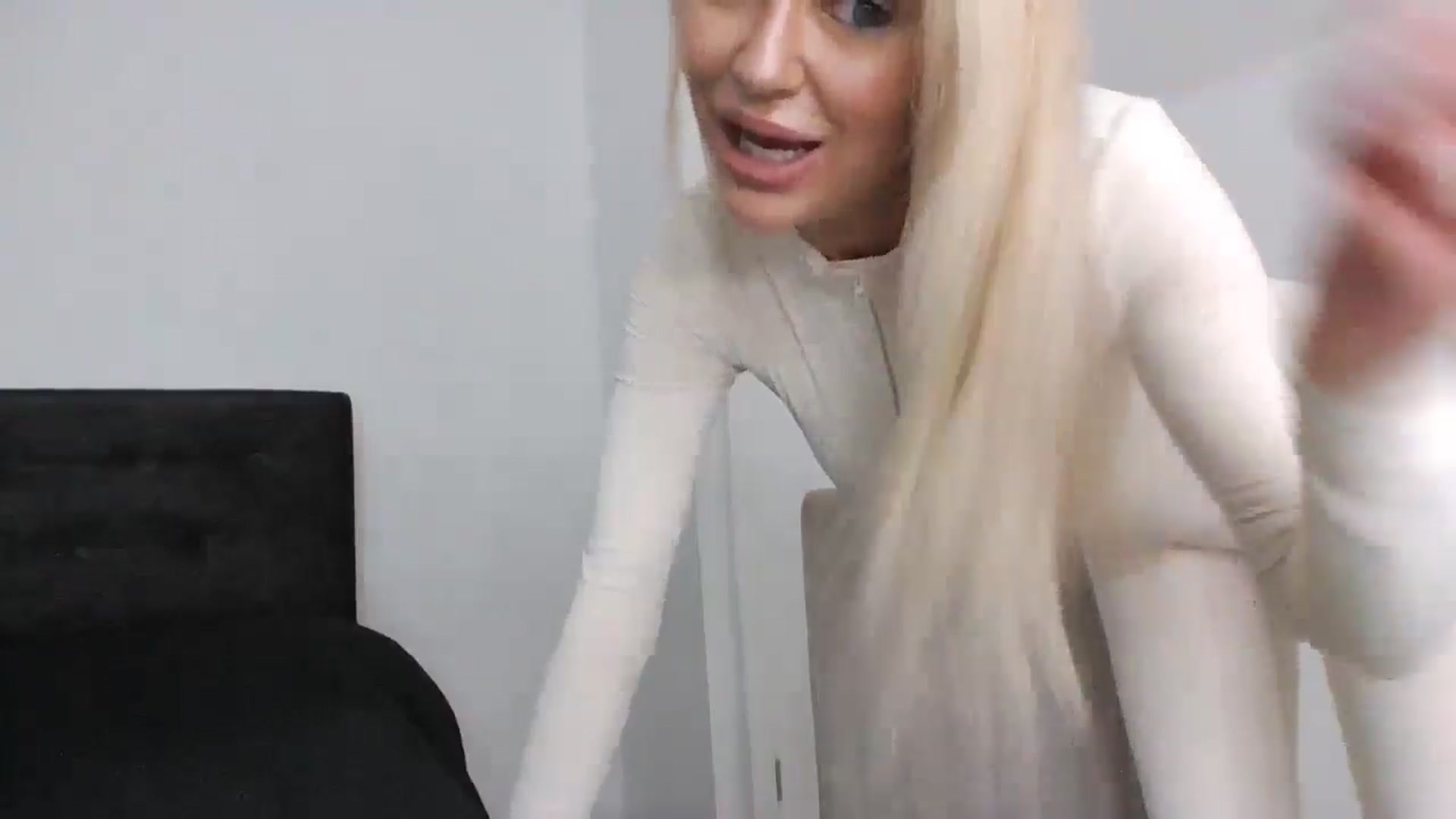 Gallery image thumbnail from MeganMiles's myfreecams stream on, 02/06/2026, 19:19 image 10 of 20