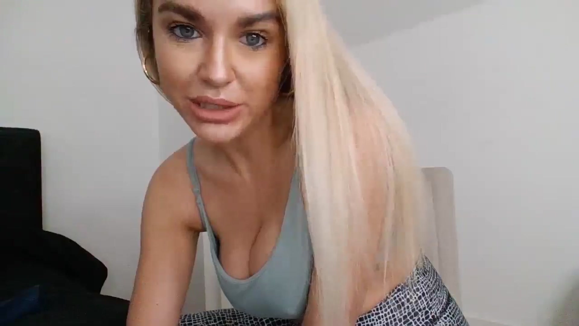 Gallery image thumbnail from MeganMiles's myfreecams stream on, 02/08/2026, 12:56 image 6 of 20