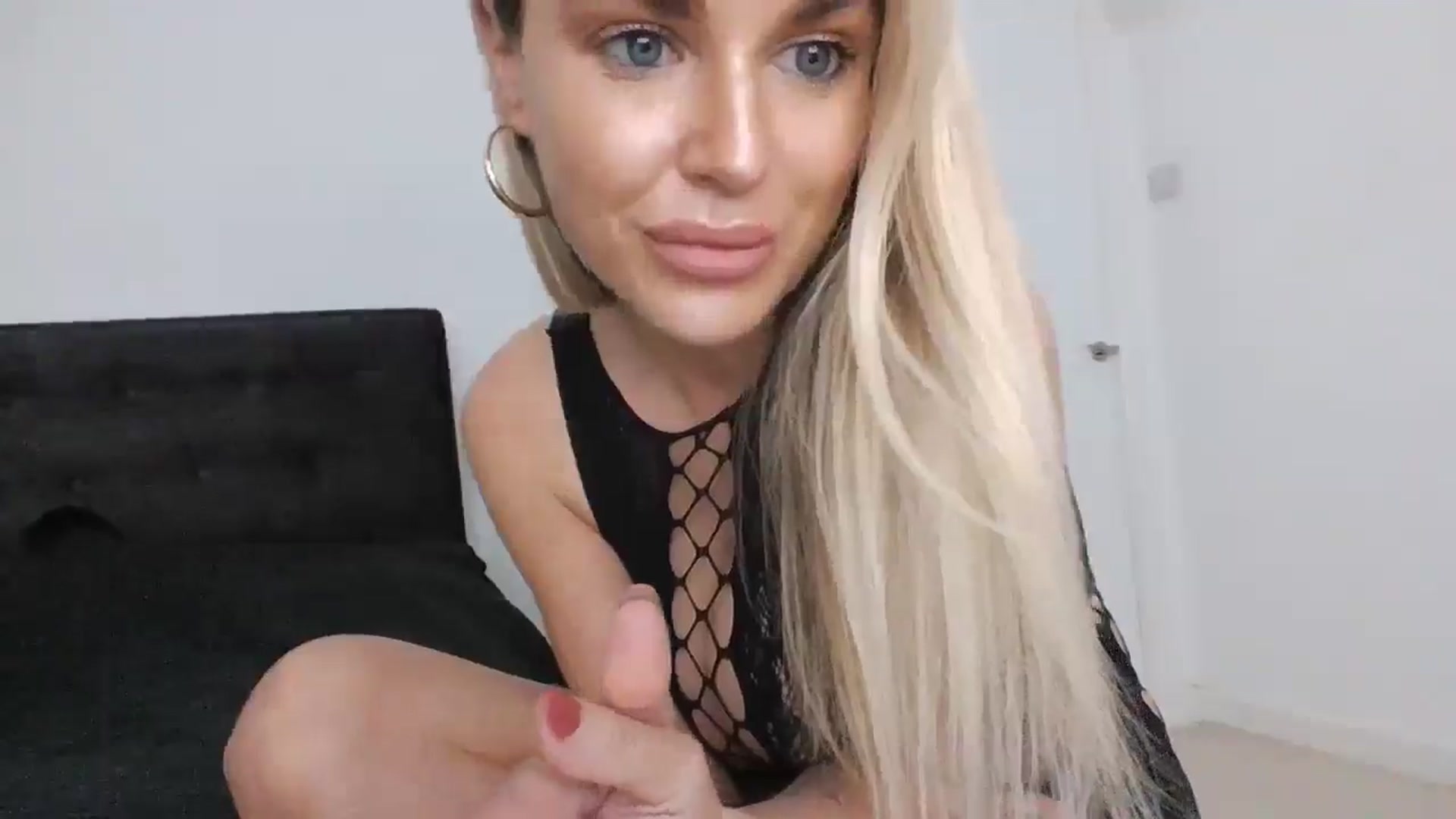 Gallery image thumbnail from MeganMiles's myfreecams stream on, 02/09/2026, 19:44 image 20 of 20