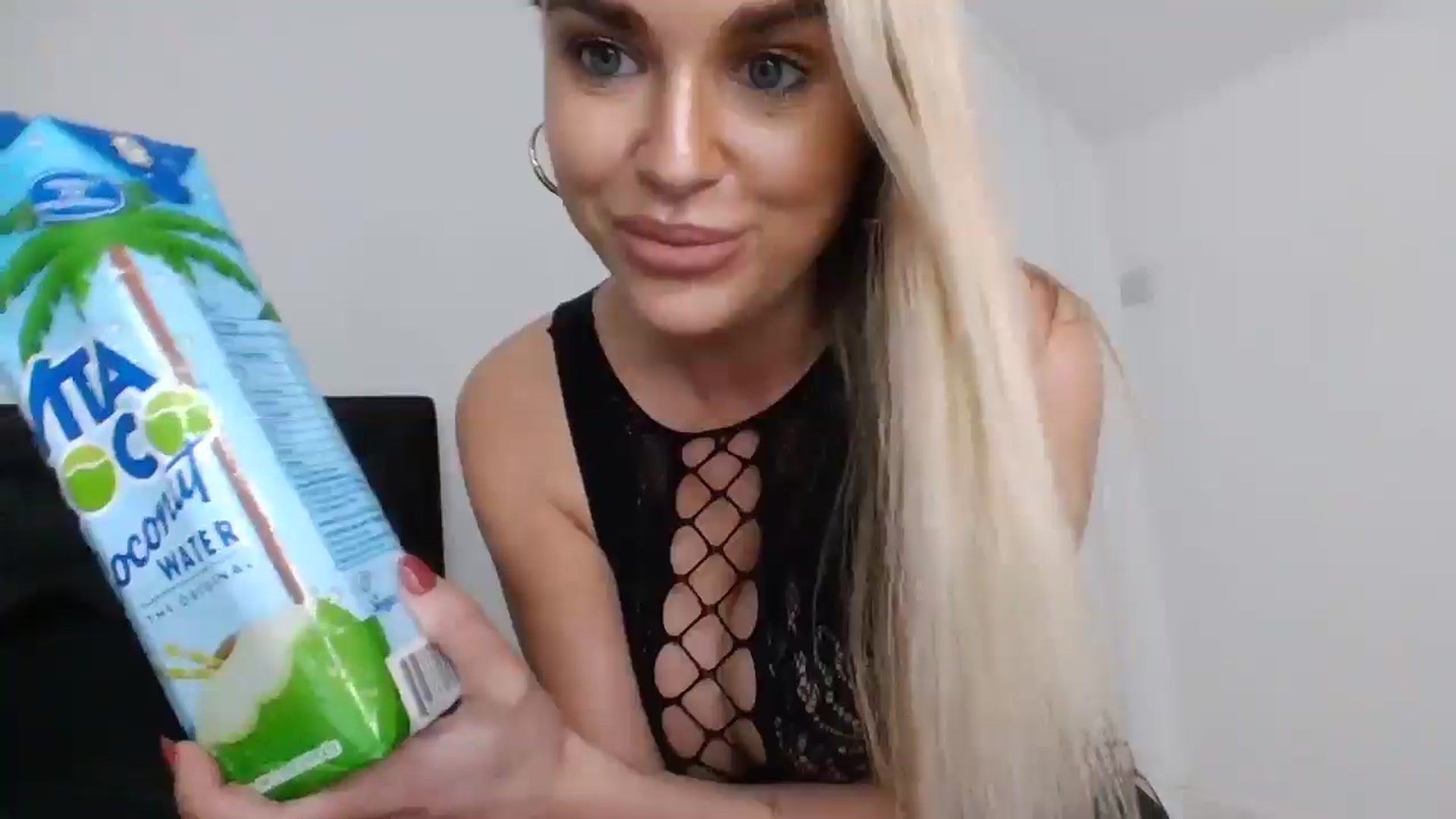 Gallery image thumbnail from MeganMiles's myfreecams stream on, 02/09/2026, 20:04 image 4 of 20