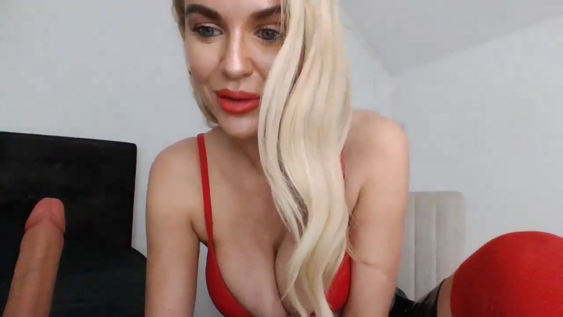 Gallery image thumbnail from MeganMiles's myfreecams stream on, 03/24/2026, 20:29 image 2 of 20