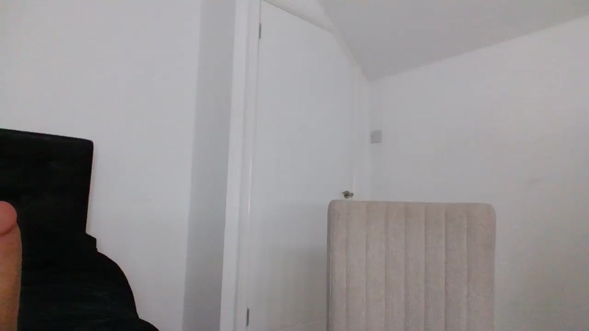 Gallery image thumbnail from MeganMiles's myfreecams stream on, 03/26/2026, 19:40 image 18 of 20