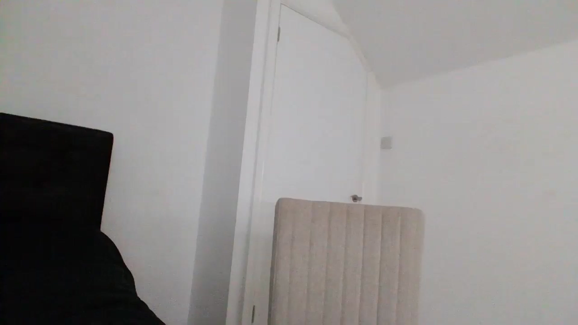 Gallery image thumbnail from MeganMiles's myfreecams stream on, 04/08/2026, 19:13 image 20 of 20