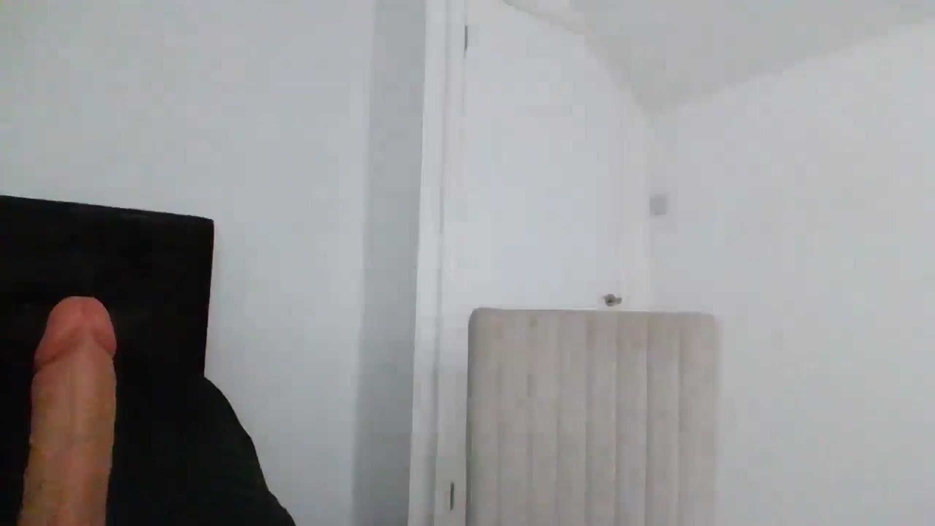 Gallery image thumbnail from MeganMiles's myfreecams stream on, 04/08/2026, 19:13 image 9 of 20
