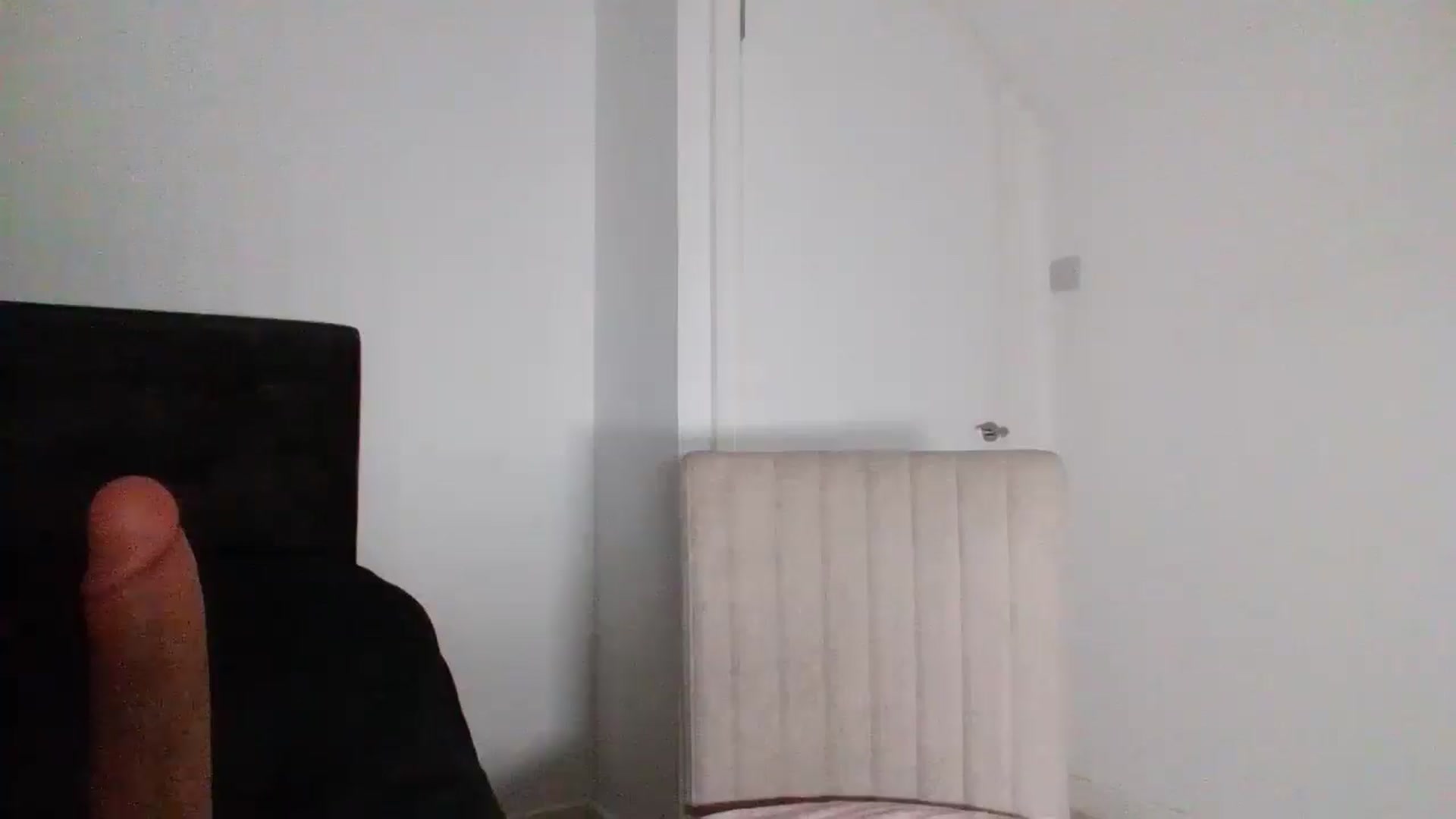 Gallery image thumbnail from MeganMiles's myfreecams stream on, 04/14/2026, 20:14 image 8 of 20