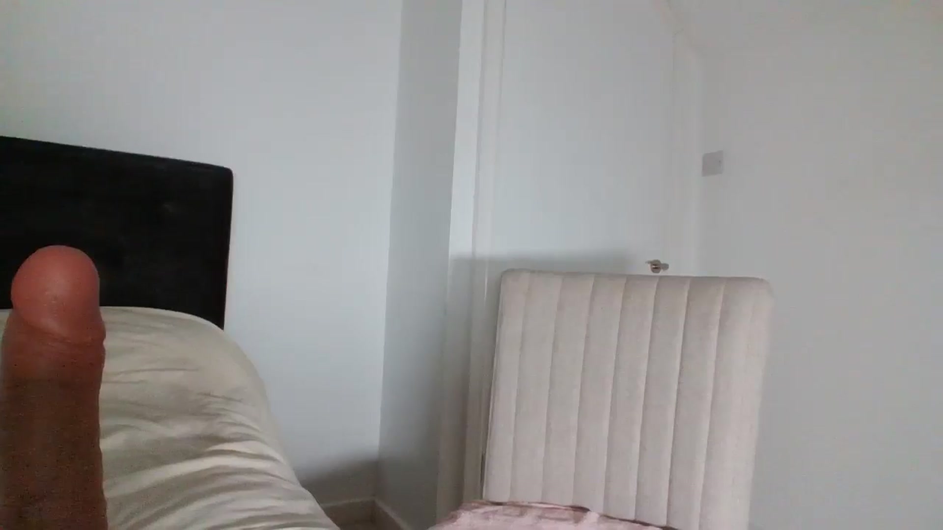 Gallery image thumbnail from MeganMiles's myfreecams stream on, 05/01/2026, 19:58 image 18 of 20