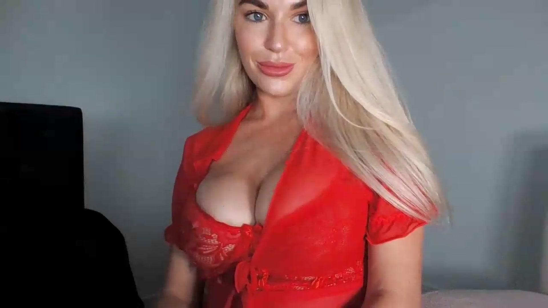 Gallery image thumbnail from MeganMiles's myfreecams stream on, 07/03/2026, 19:39 image 16 of 20