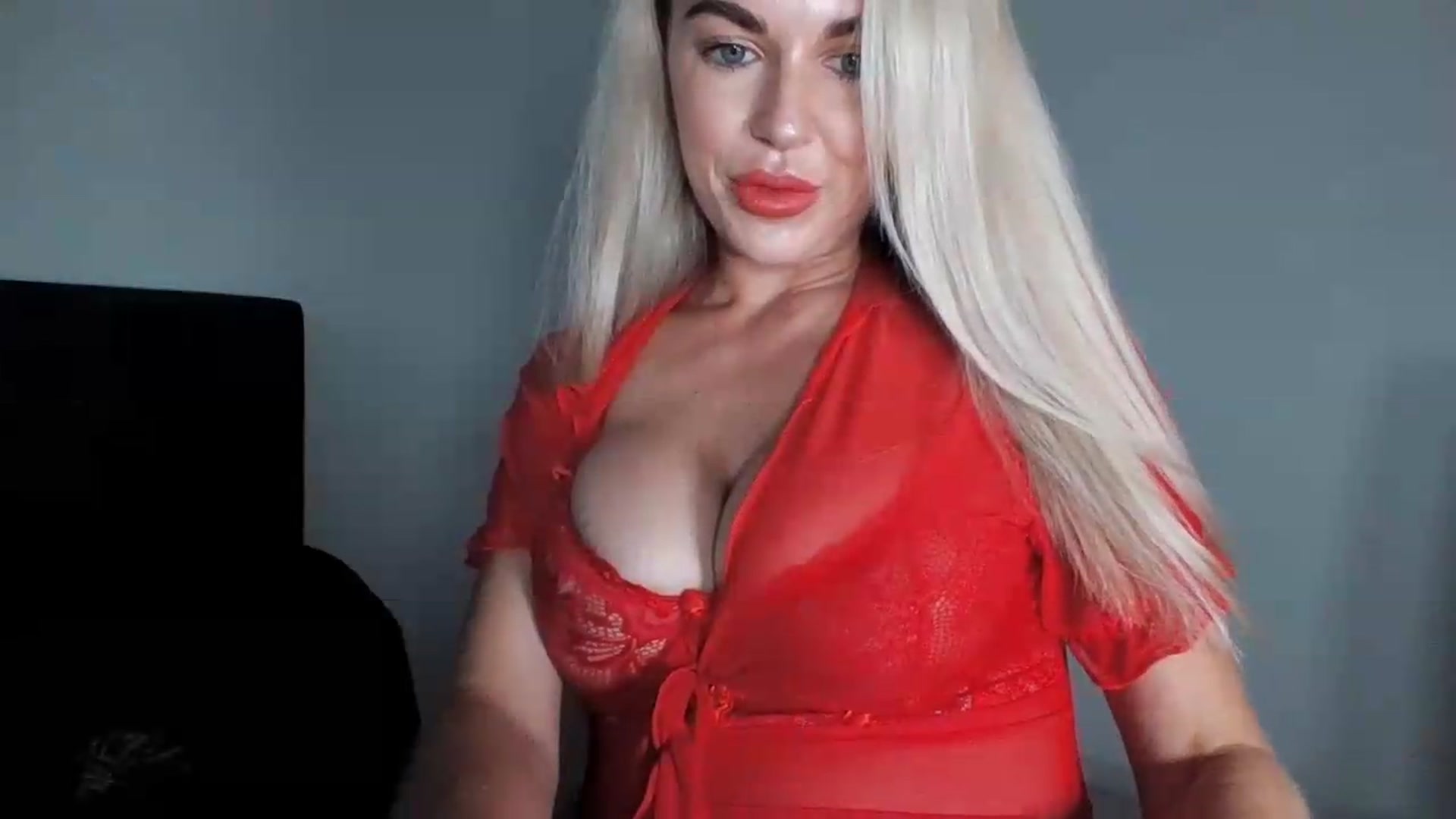 Gallery image thumbnail from MeganMiles's myfreecams stream on, 07/03/2026, 20:04 image 12 of 20