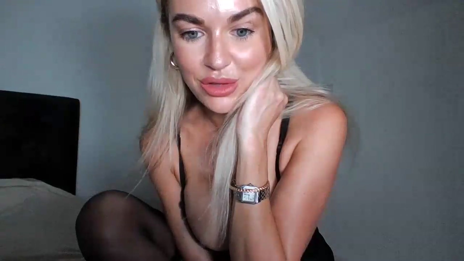 Gallery image thumbnail from MeganMiles's myfreecams stream on, 07/17/2026, 21:22 image 7 of 20