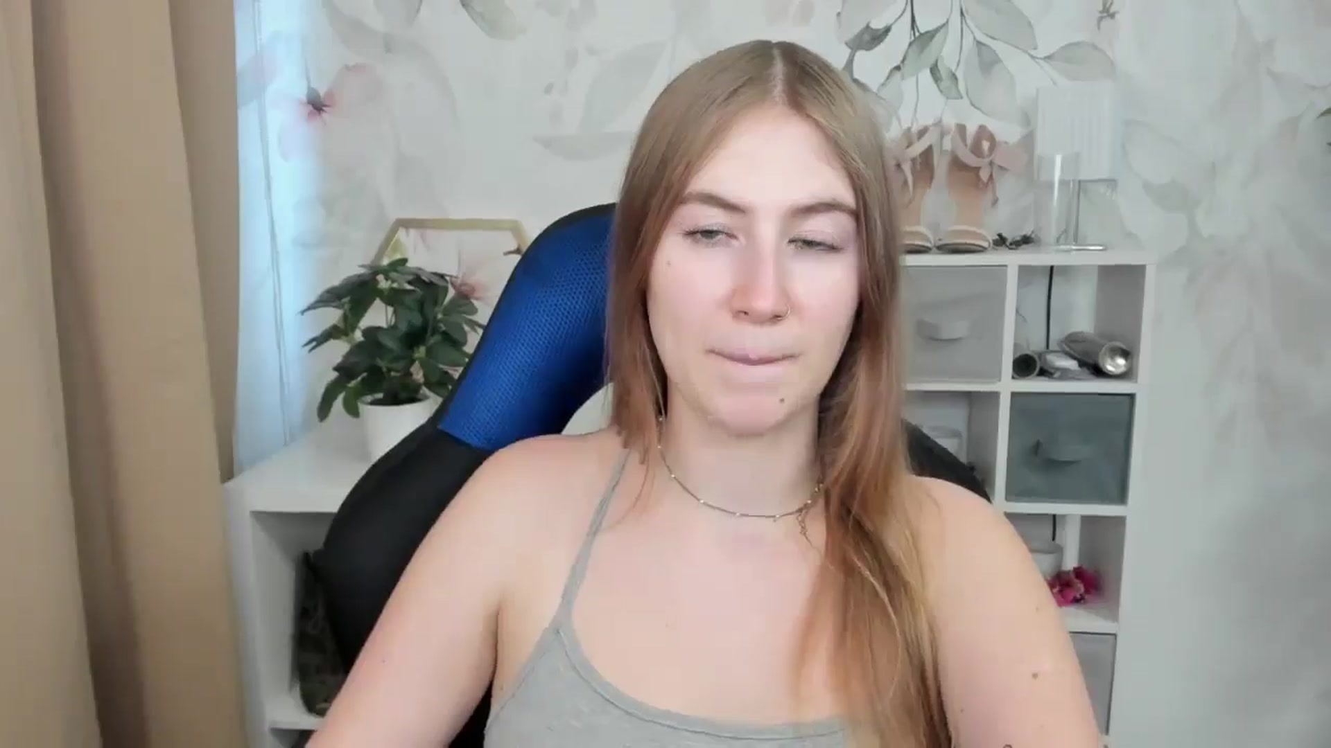 Gallery image thumbnail from MeganStudent's myfreecams stream on, 09/02/2025, 16:37 image 15 of 20