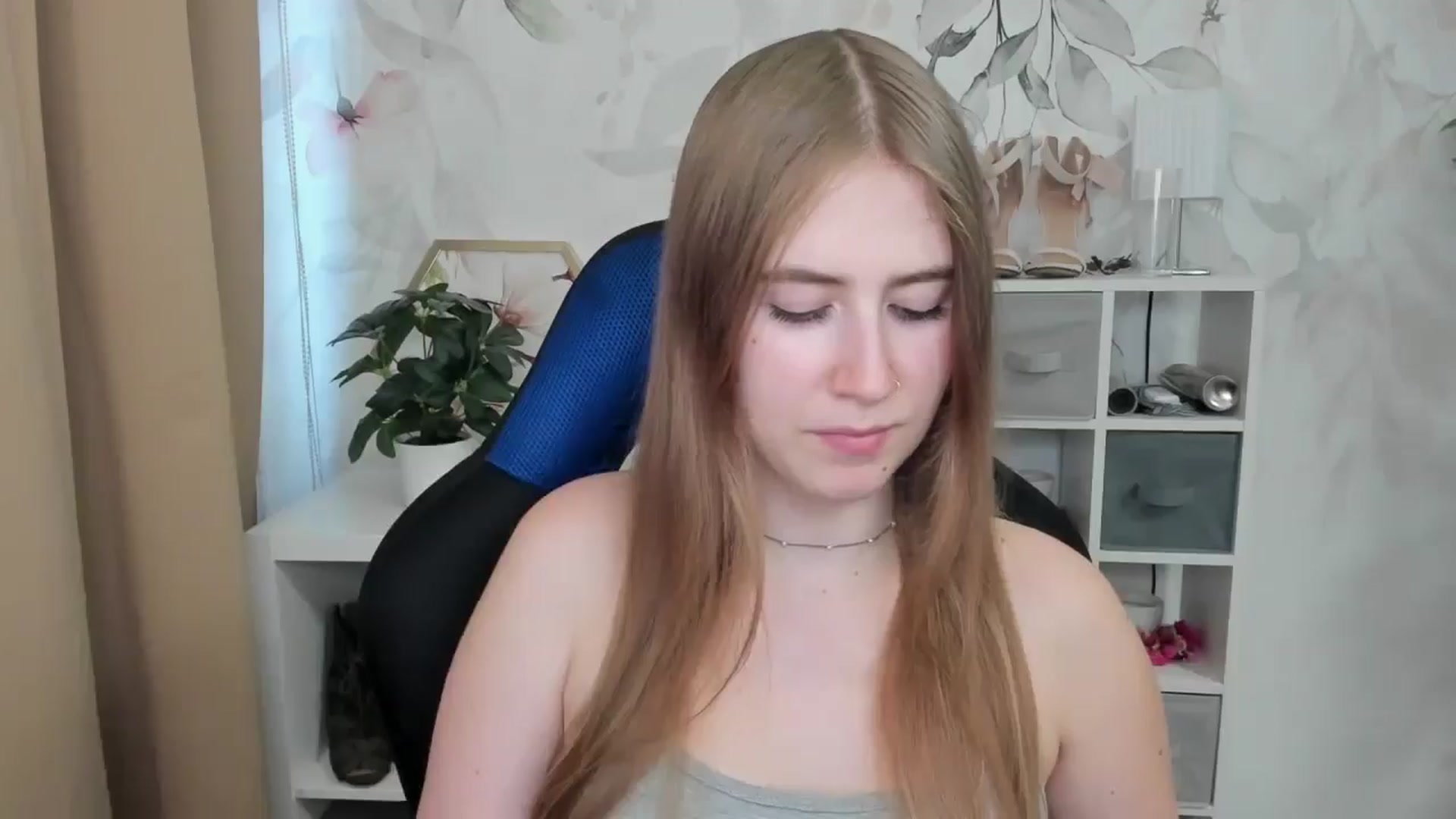 Gallery image thumbnail from MeganStudent's myfreecams stream on, 09/02/2025, 16:37 image 5 of 20