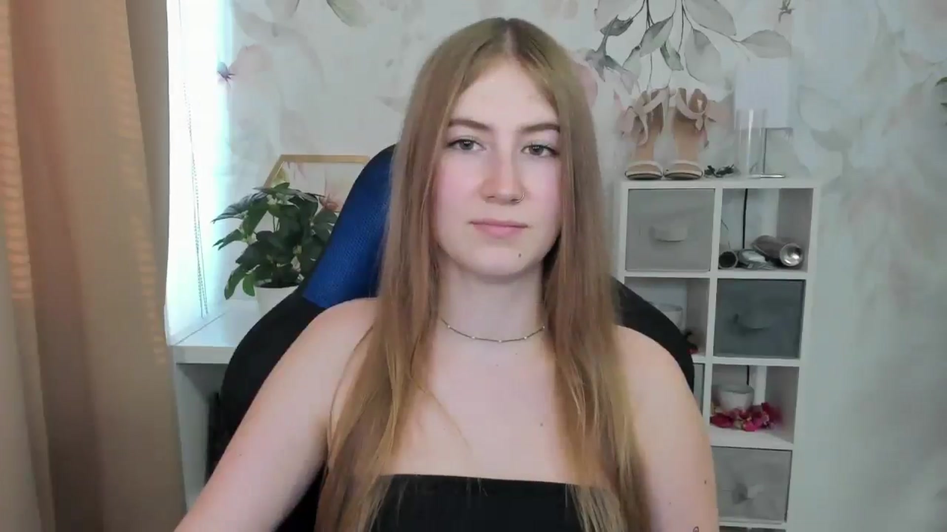 Gallery image thumbnail from MeganStudent's myfreecams stream on, 09/03/2025, 14:04 image 14 of 20