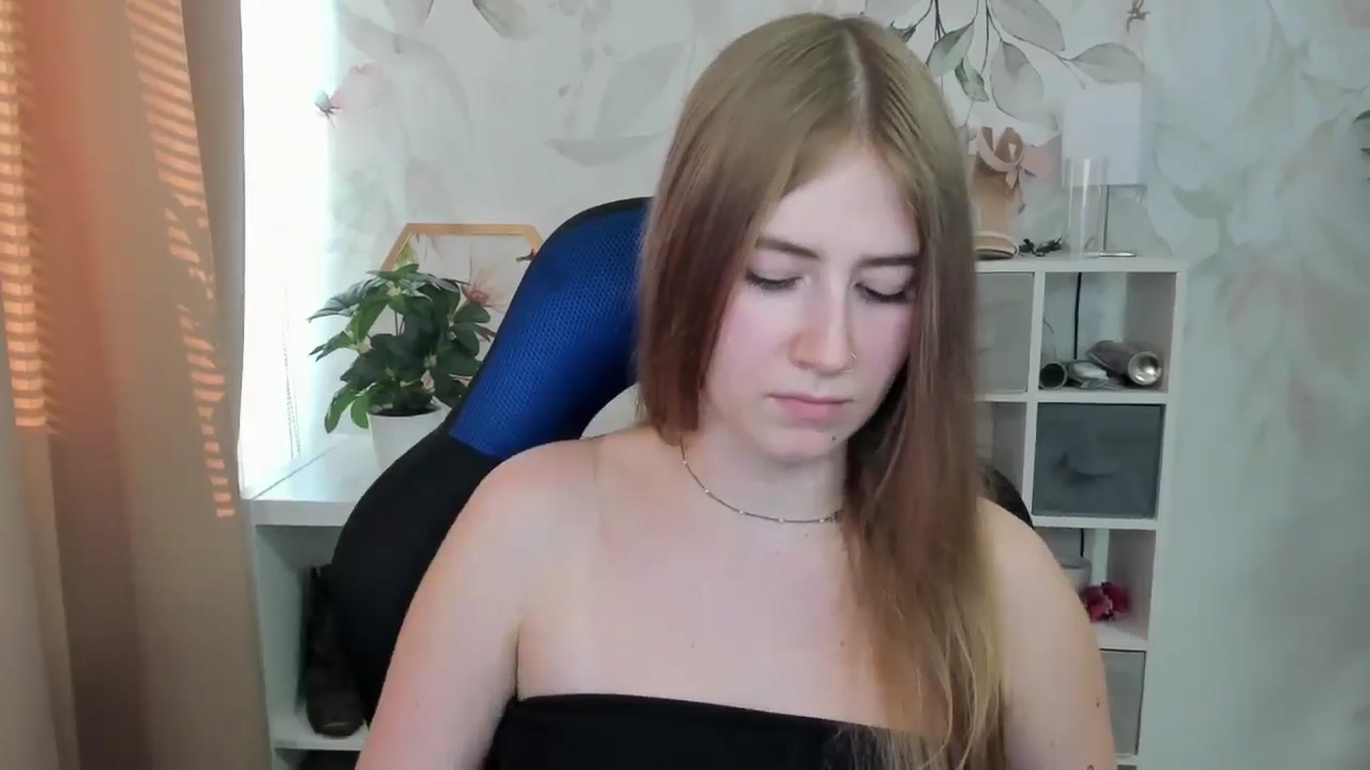 Gallery image thumbnail from MeganStudent's myfreecams stream on, 09/03/2025, 14:04 image 17 of 20