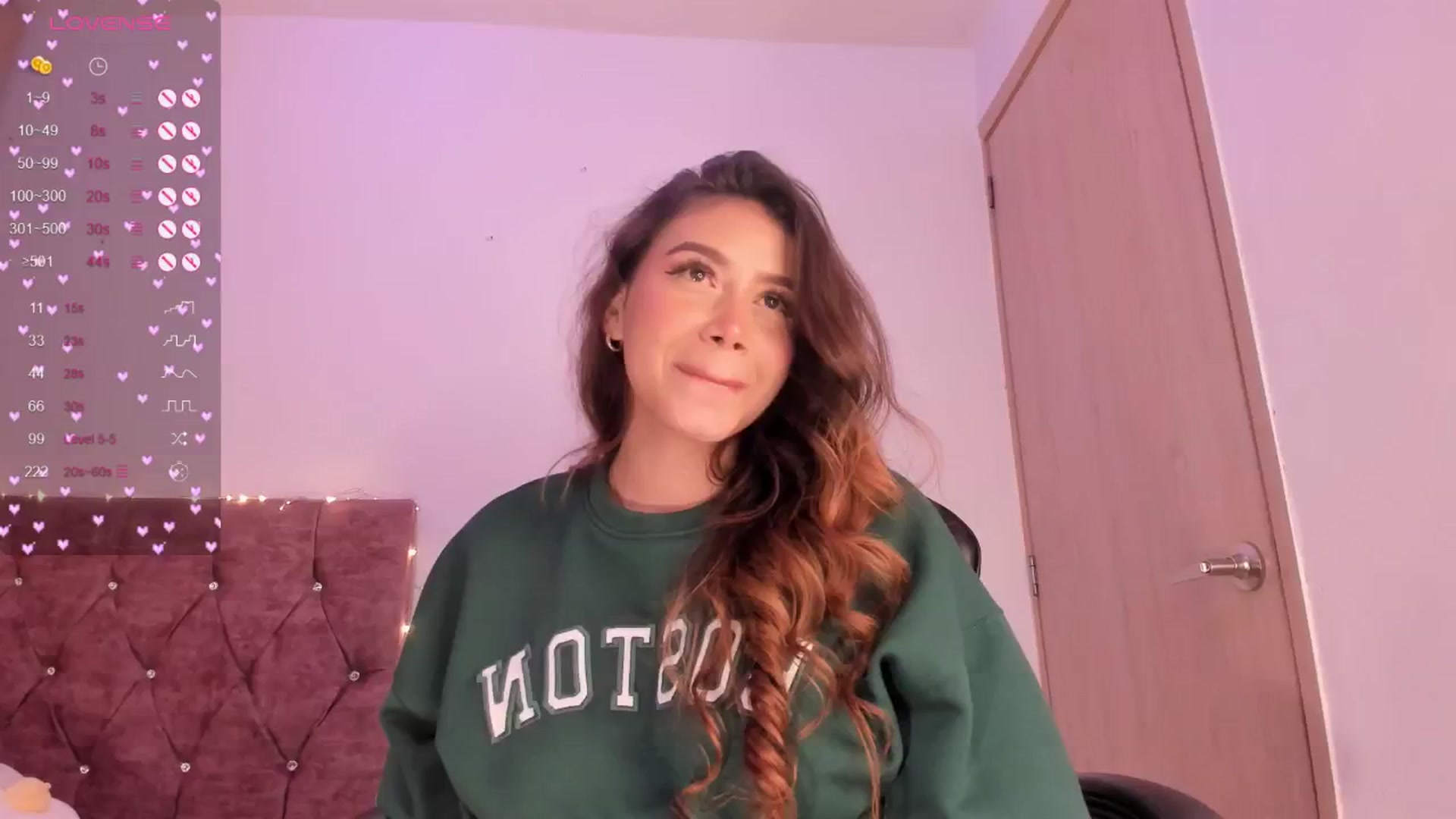Gallery image thumbnail from Megan_1206's myfreecams stream on, 06/15/2024, 11:40 image 12 of 20