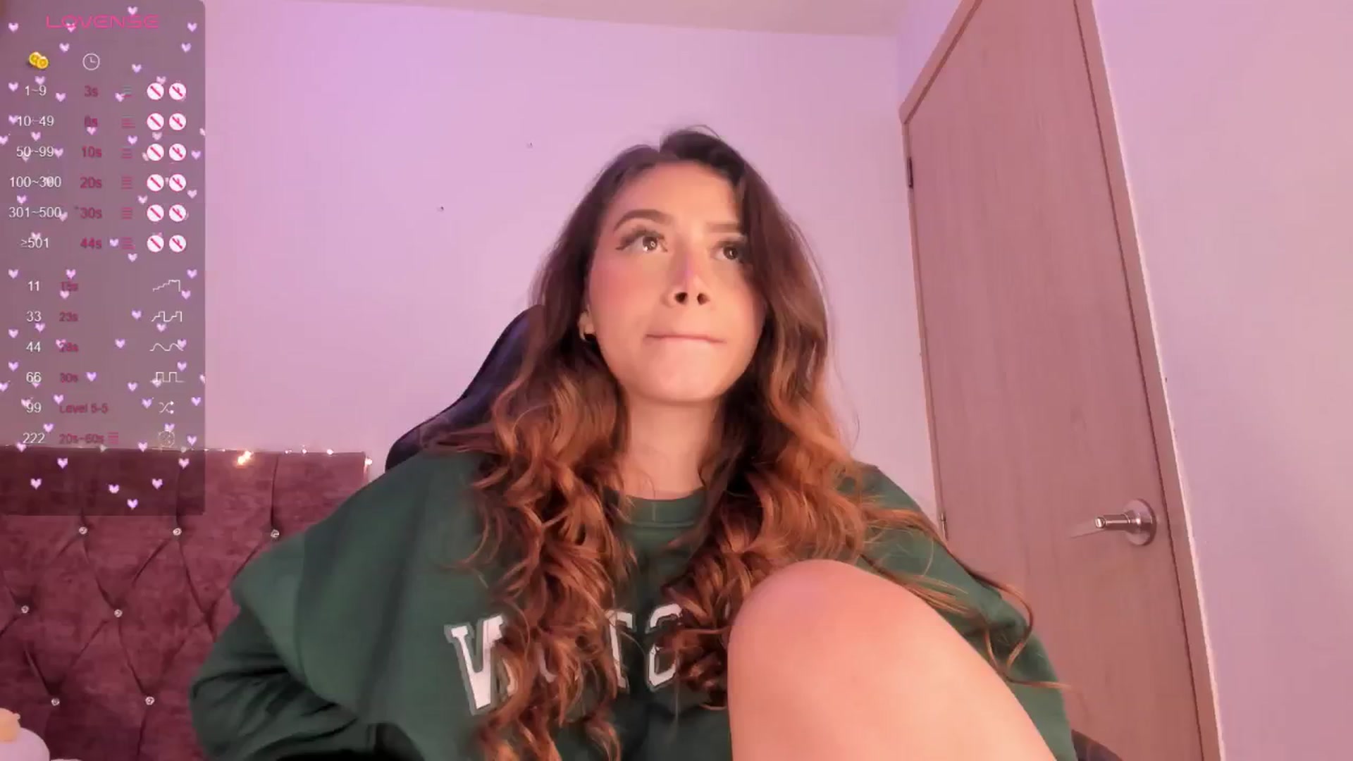 Gallery image thumbnail from Megan_1206's myfreecams stream on, 06/15/2024, 11:40 image 18 of 20