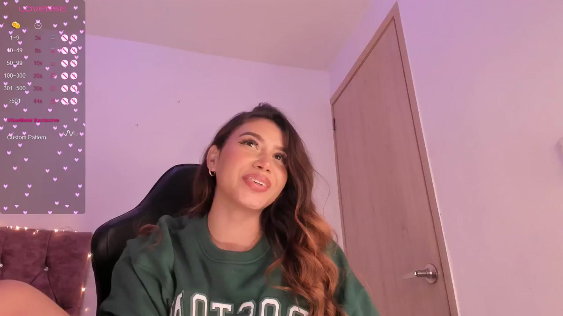 Gallery image thumbnail from Megan_1206's myfreecams stream on, 06/15/2024, 11:40 image 3 of 20