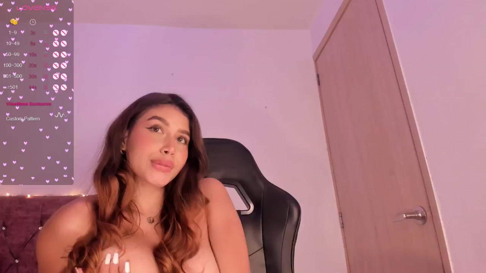 Gallery image thumbnail from Megan_1206's myfreecams stream on, 07/05/2024, 08:59 image 7 of 20