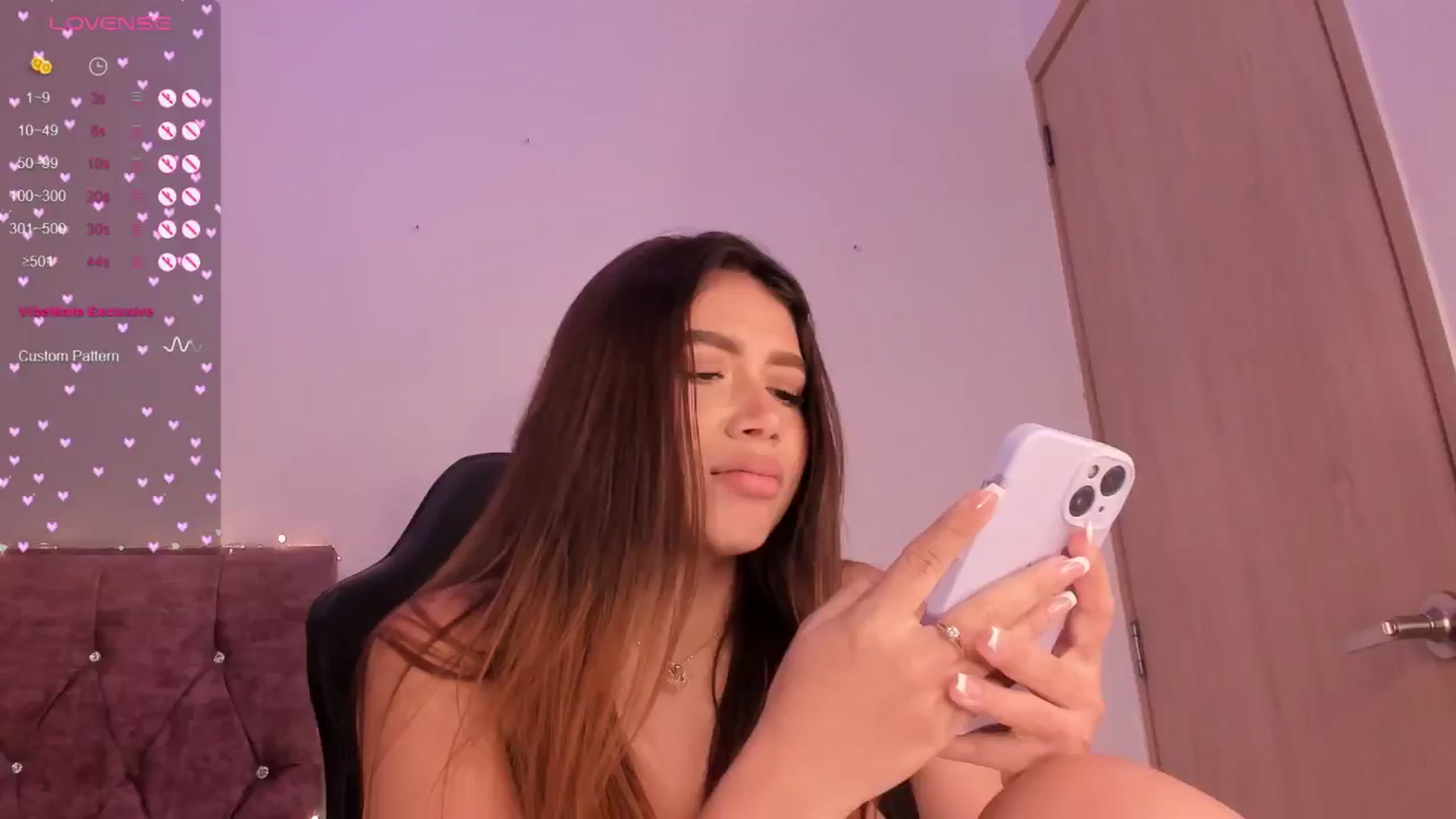 Gallery image thumbnail from Megan_1206's myfreecams stream on, 07/21/2024, 13:08 image 16 of 20