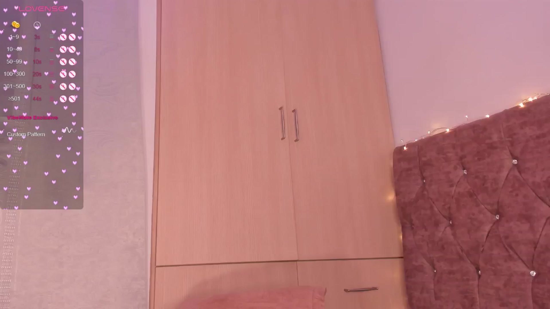 Gallery image thumbnail from Megan_1206's myfreecams stream on, 08/21/2024, 09:11 image 12 of 20