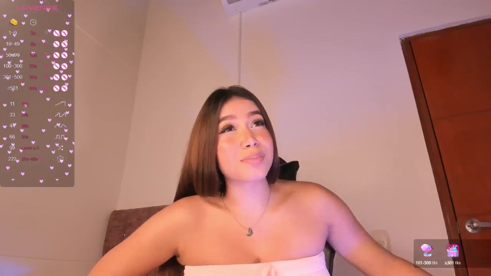 Gallery image thumbnail from Megan_1206's myfreecams stream on, 11/14/2024, 11:03 image 11 of 20