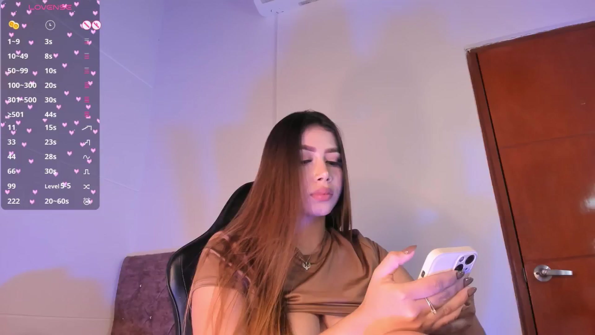 Gallery image thumbnail from Megan_1206's myfreecams stream on, 05/12/2025, 08:29 image 7 of 20