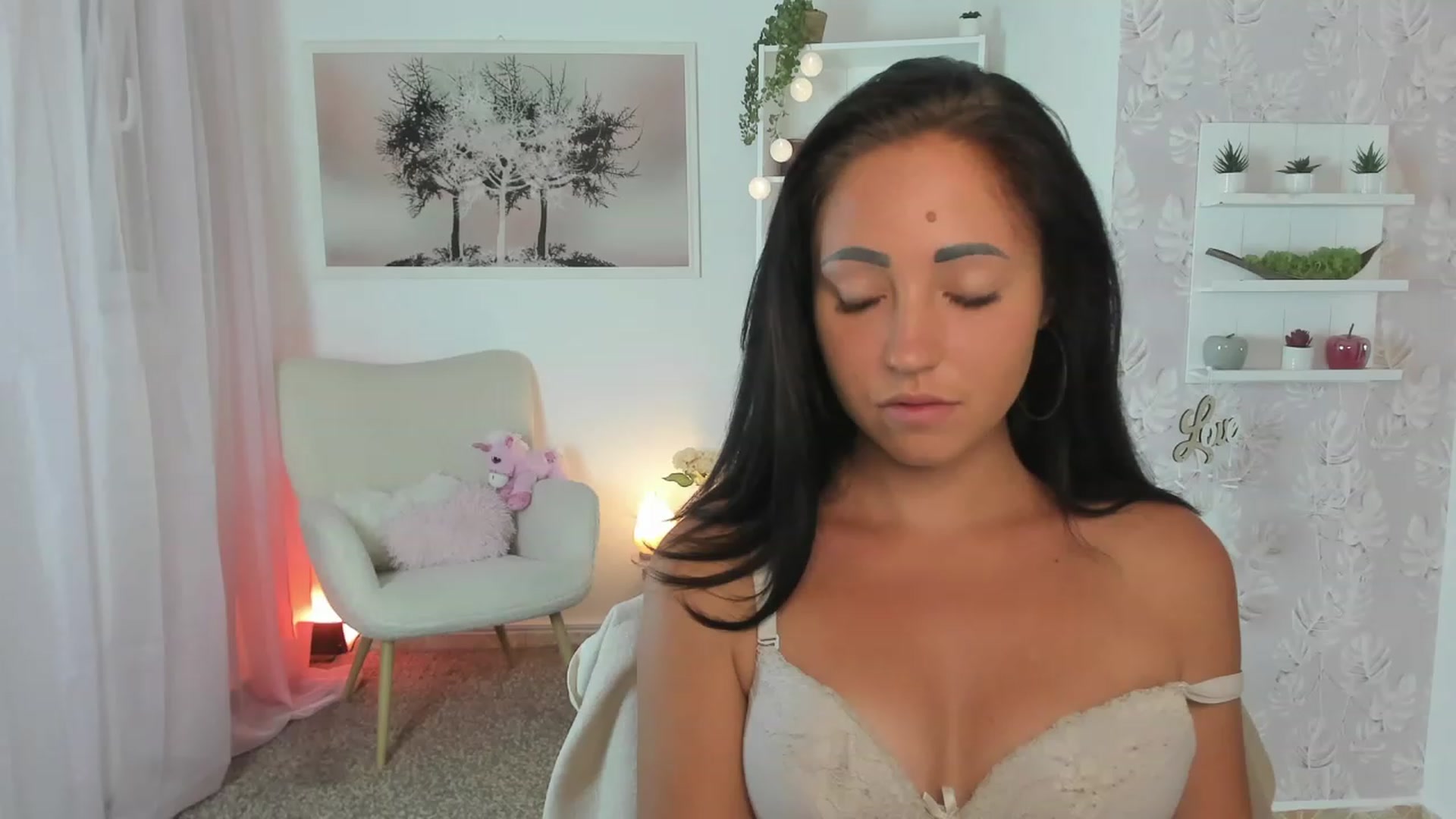 Gallery image thumbnail from Megan_Rain18's myfreecams stream on, 07/05/2023, 12:38 image 19 of 20