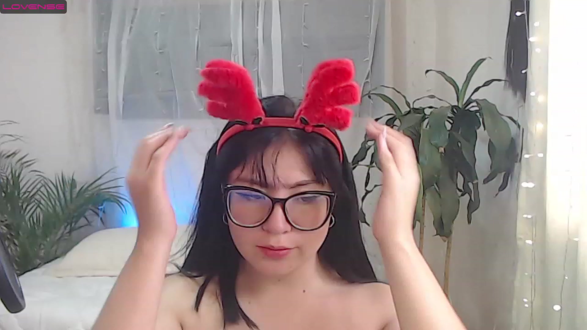 Gallery image thumbnail from Megancarvalho's myfreecams stream on, 12/22/2022, 21:39 image 6 of 20