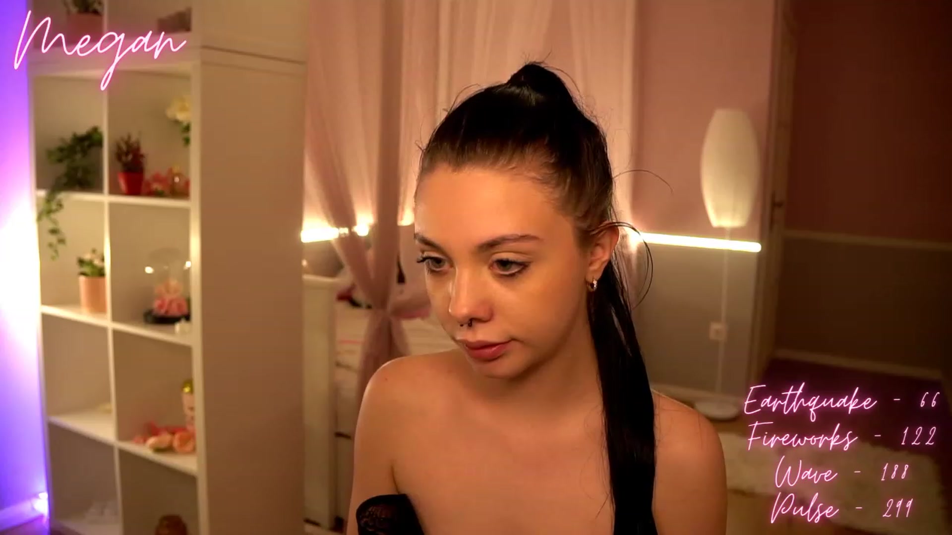 Gallery image thumbnail from Meganmeow's myfreecams stream on, 12/31/2022, 17:33 image 16 of 20