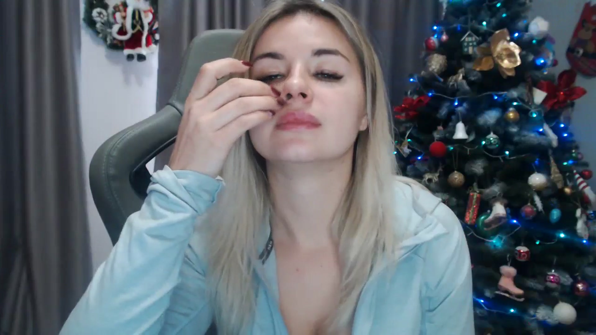 Gallery image thumbnail from Meganwantyou's myfreecams stream on, 01/02/2026, 11:44 image 15 of 20