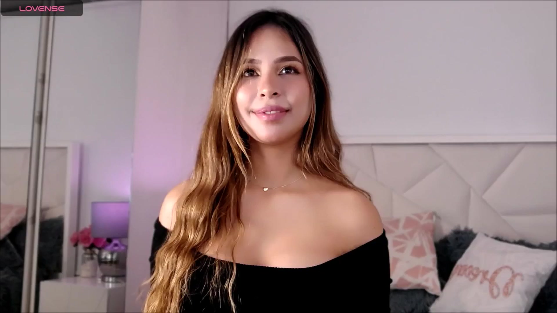 Gallery image thumbnail from Megui's myfreecams stream on, 09/09/2025, 13:07 image 2 of 20