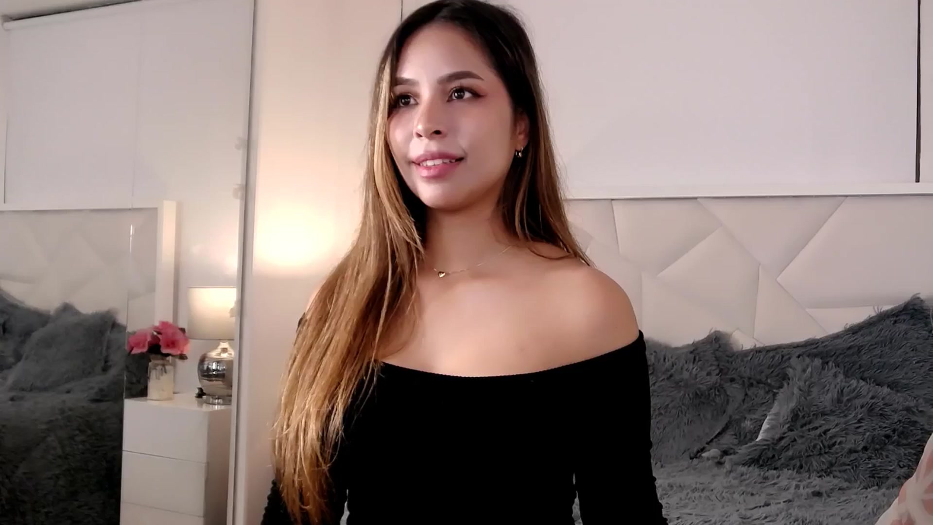 Gallery image thumbnail from Megui's myfreecams stream on, 09/12/2025, 11:36 image 8 of 20