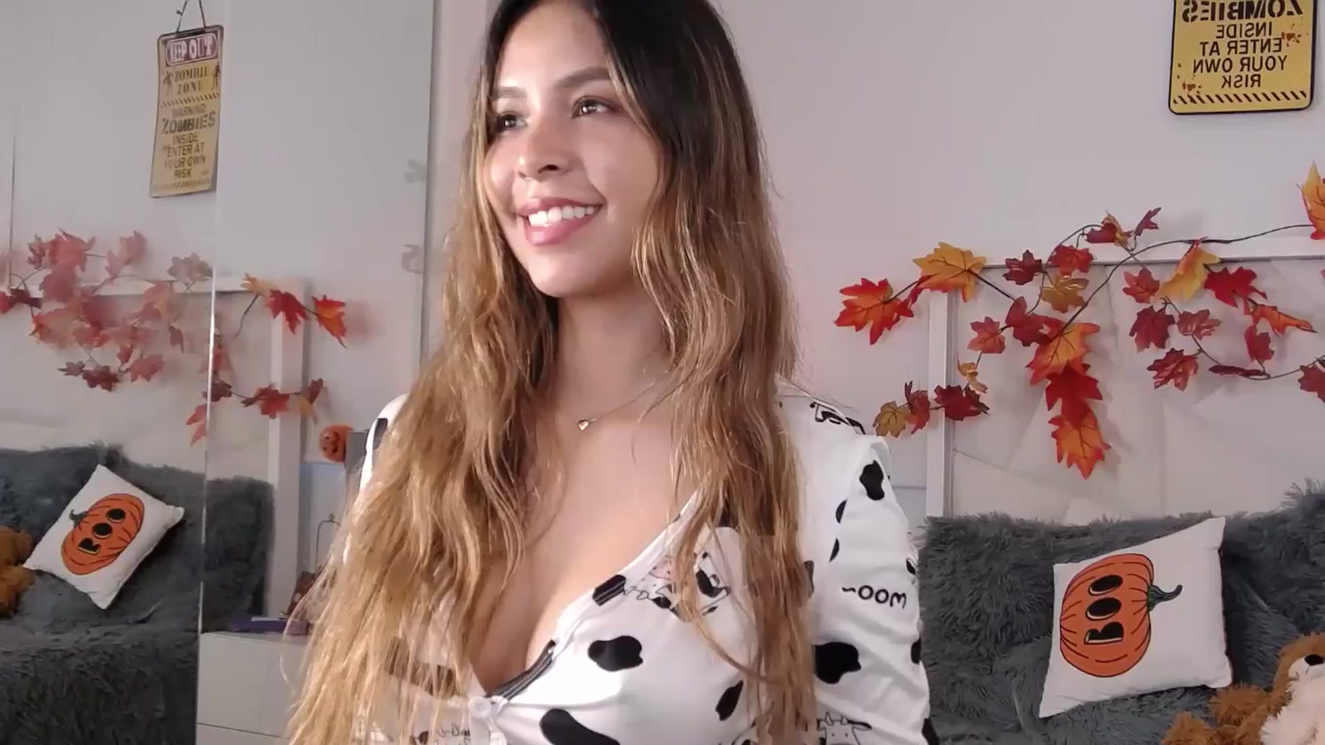 Gallery image thumbnail from Megui's myfreecams stream on, 10/08/2025, 12:18 image 1 of 20