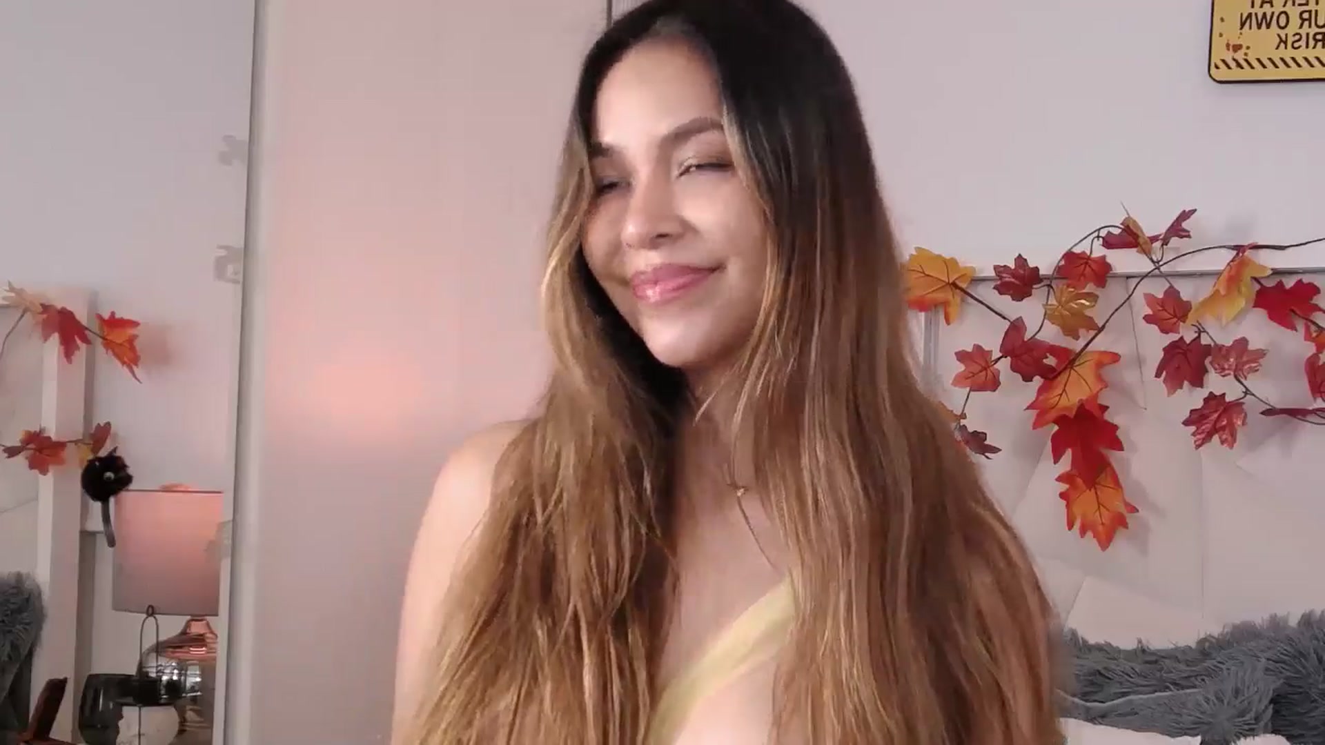 Gallery image thumbnail from Megui's myfreecams stream on, 10/11/2025, 09:33 image 14 of 20