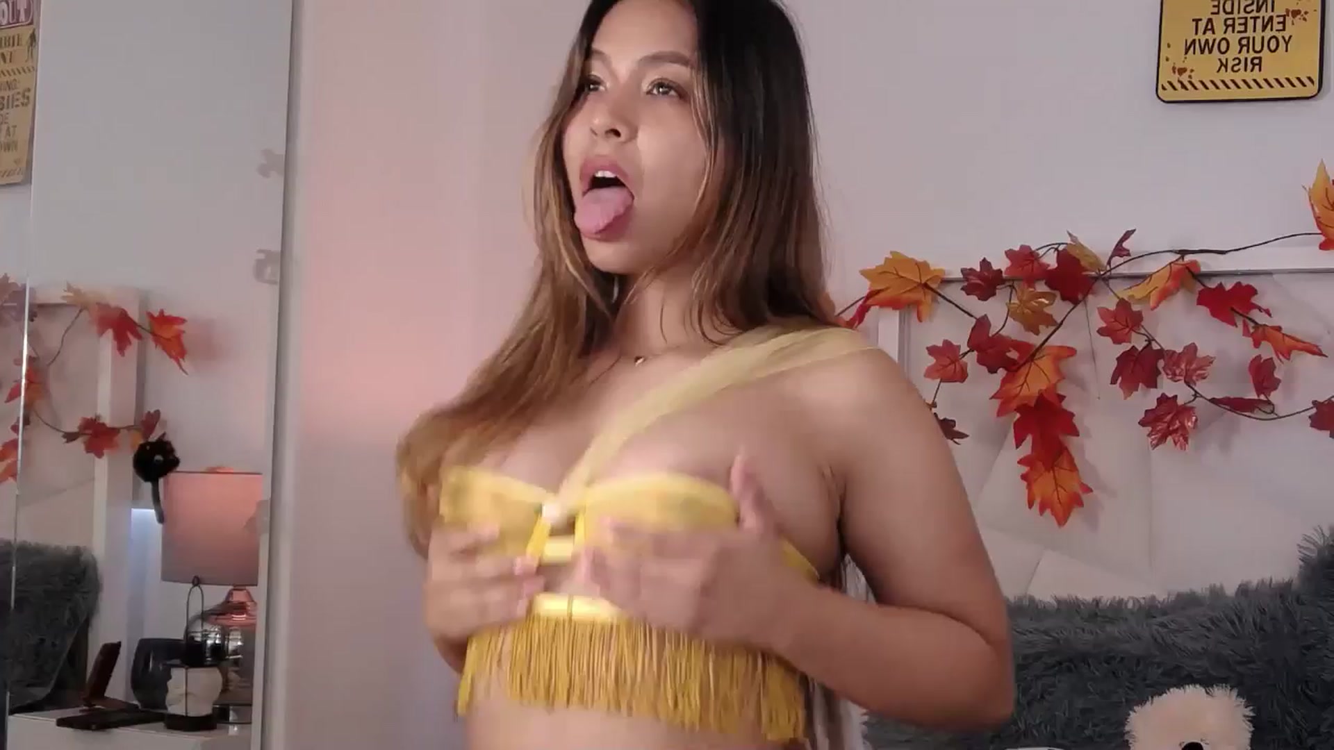 Gallery image thumbnail from Megui's myfreecams stream on, 10/11/2025, 12:12 image 4 of 20