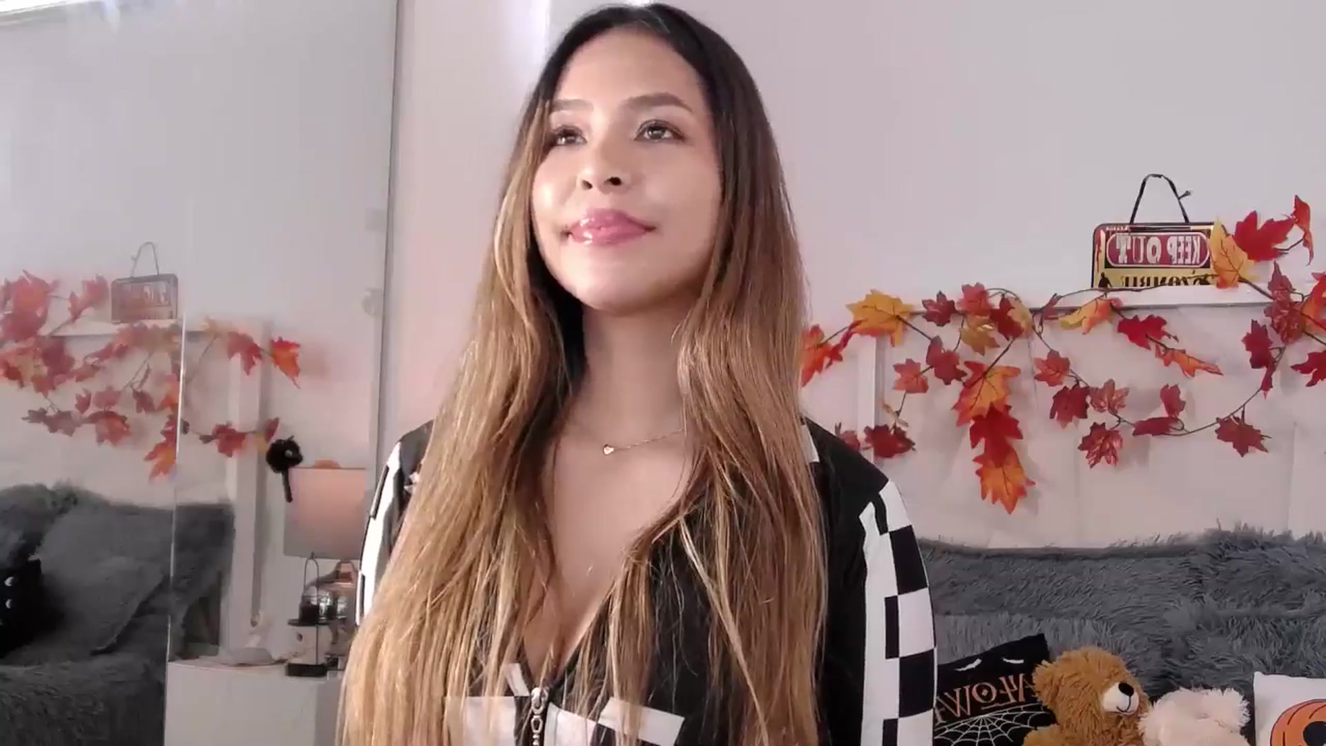 Gallery image thumbnail from Megui's myfreecams stream on, 10/16/2025, 16:27 image 7 of 20