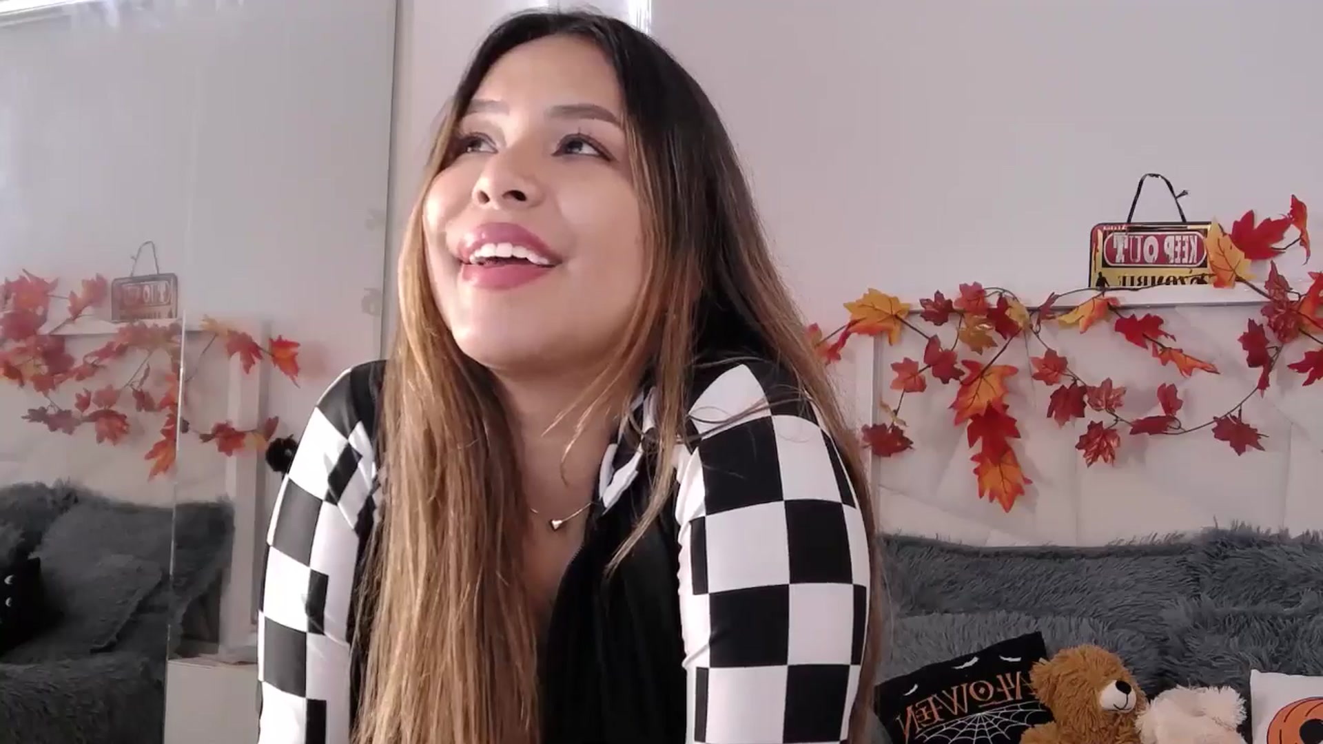 Gallery image thumbnail from Megui's myfreecams stream on, 10/16/2025, 16:27 image 3 of 20