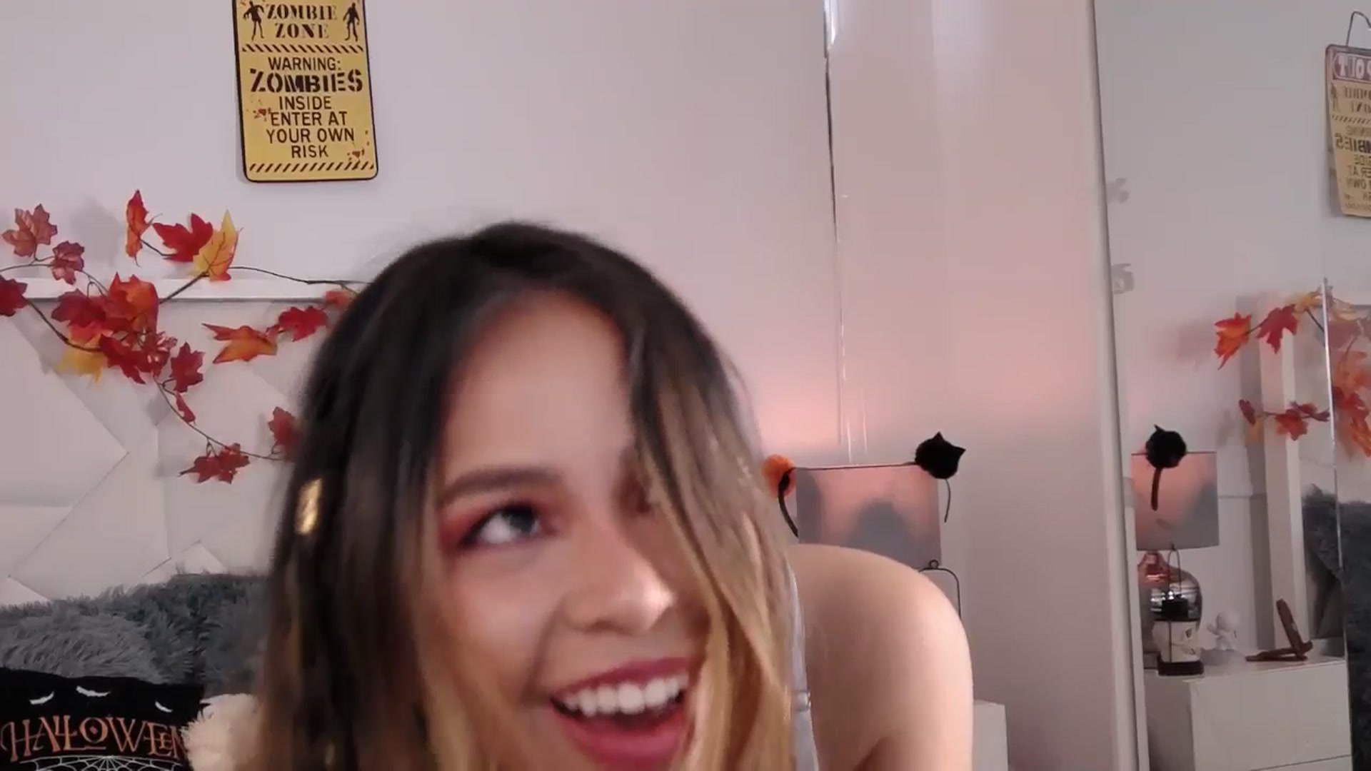 Gallery image thumbnail from Megui's myfreecams stream on, 10/25/2025, 12:40 image 5 of 20
