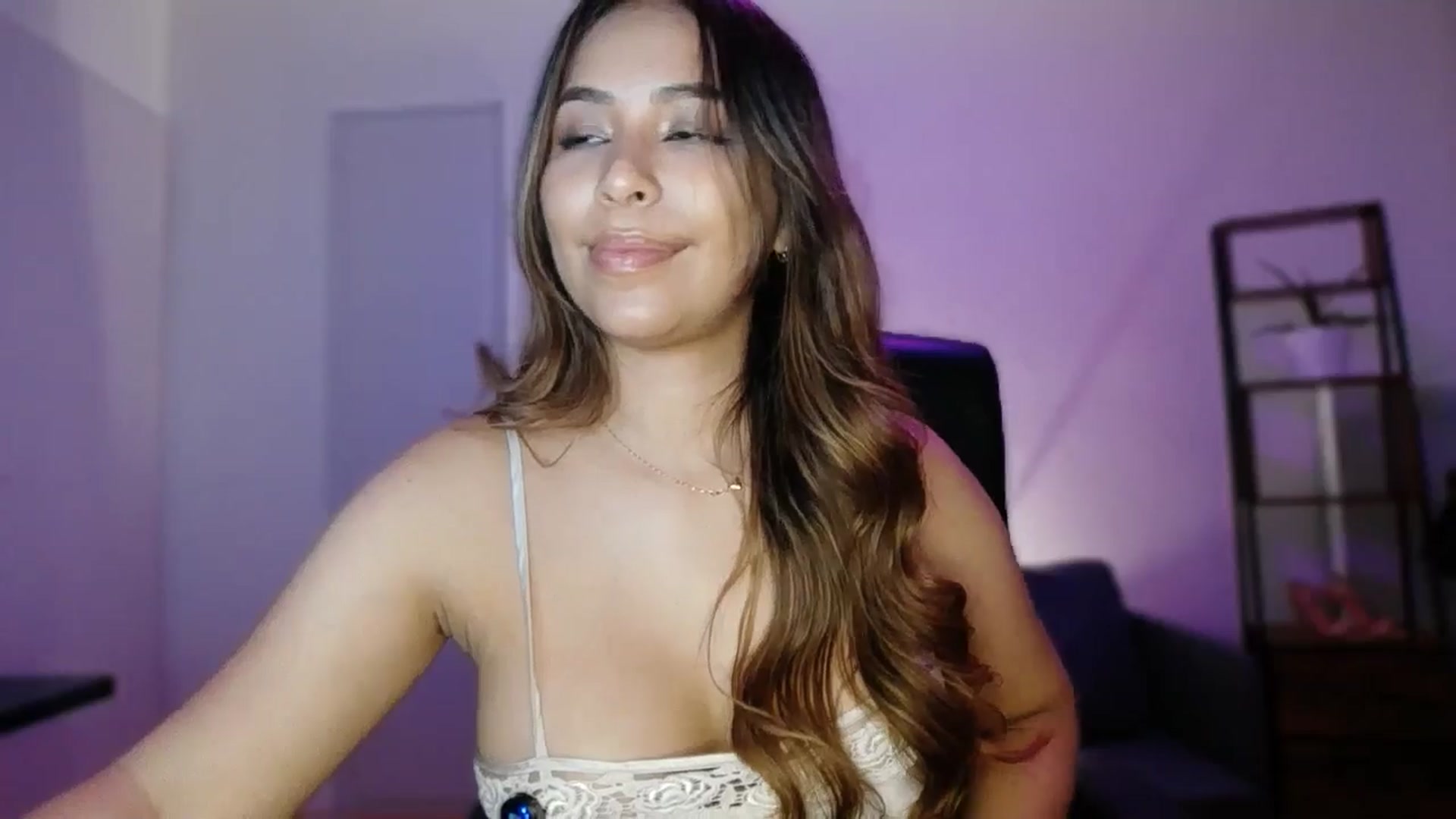 Gallery image thumbnail from Megui's myfreecams stream on, 01/08/2026, 15:37 image 2 of 20