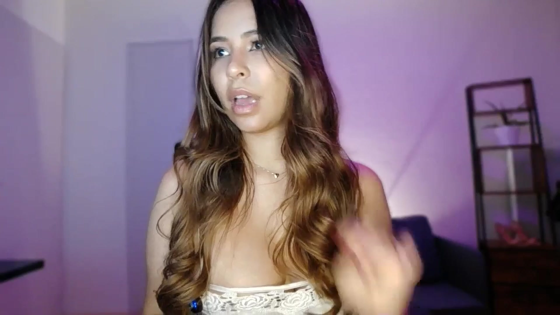 Gallery image thumbnail from Megui's myfreecams stream on, 01/08/2026, 15:37 image 18 of 20
